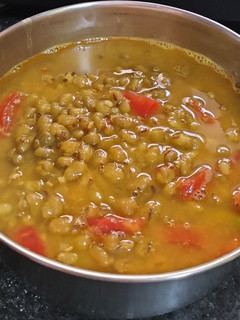 રસાવાળા મગ (Rasavala Moong Recipe In Gujarati) રેસીપી મુખ્ય ફોટો