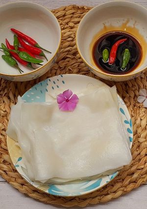 Hình của món Mì lá tươi chấm nước tương.