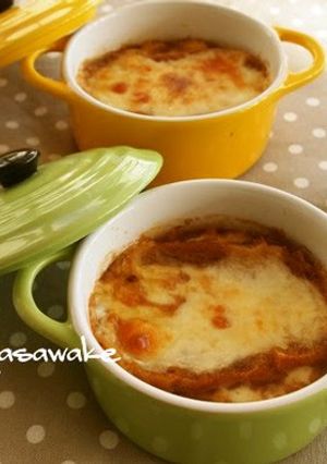 A picture of Quick and Easy Onion Gratin Soup.