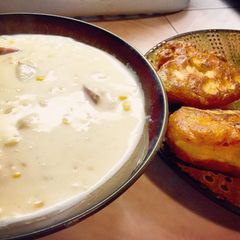 A picture of Creamy Corn Chowder.