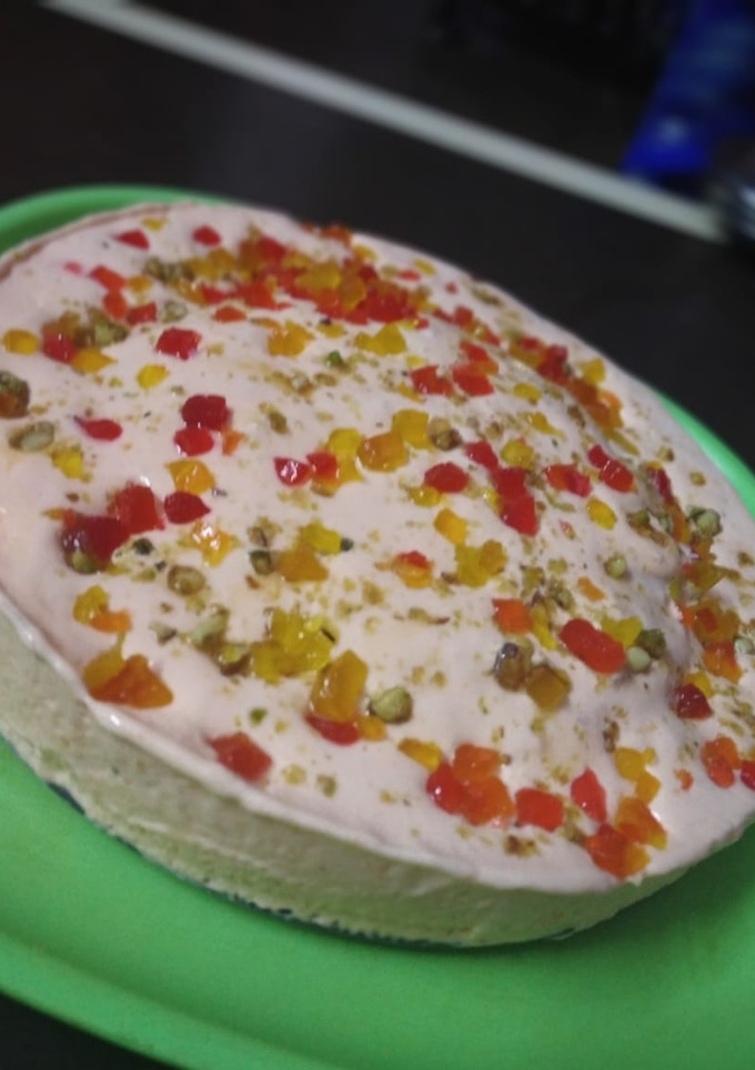 A picture of Ice cream cake.