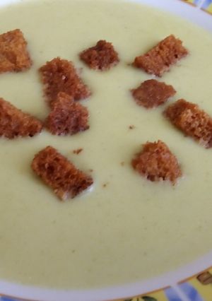 Una foto de Crema de apio