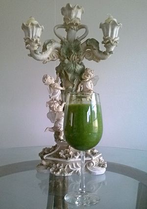 A picture of Lunch Detox Drink.