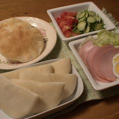 A picture of Pita Bread.