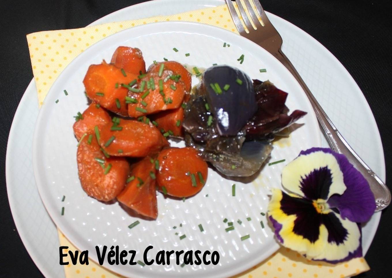 Zanahoria y cebolla roja caramelizada con sirope