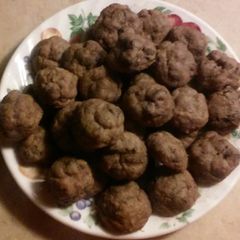 A picture of Chocolate Peppermint Balls.