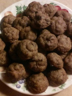 A picture of Chocolate Peppermint Balls.