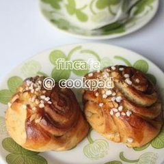 A picture of Kamome Diner Finnish Cinnamon Rolls.