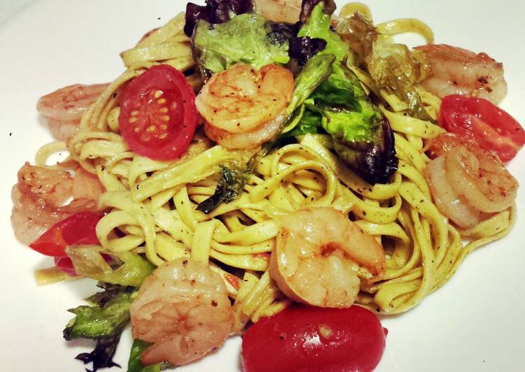 Recipe of Ultimate Garlic Linguine with Shrimp &amp; Cherry Tomatoes