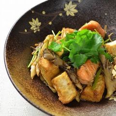 Sauted Autumn Salmon, Mushrooms and Atsu-age Tofu with Soy Sauce A picture of Sauted Autumn Salmon, Mushrooms and Atsu-age Tofu with Soy Sauce.