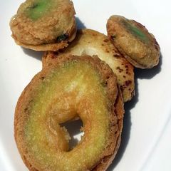 A picture of Avocado Tempura.
