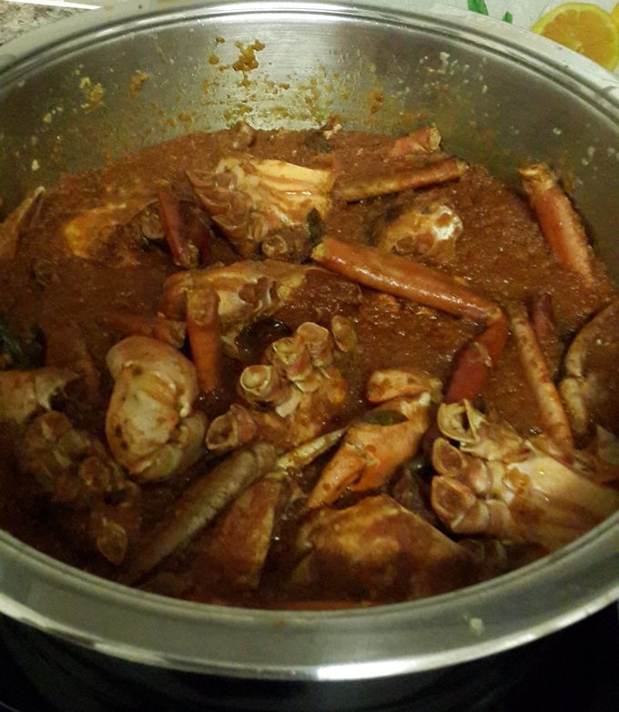 A picture of South African Indian Crab Curry.