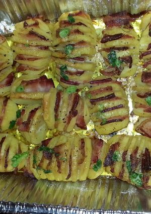 A picture of Bacon Hasselback Potatoes.