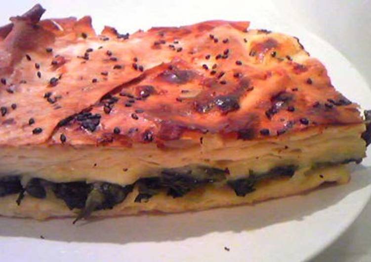 Spinach Pie - Börek (Turkish Food)