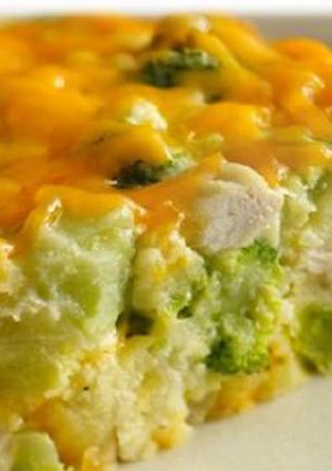 A picture of Chicken and broccoli pie.