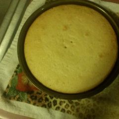 A picture of Lowfat cake from a mix.
