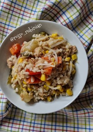 Foto di Insalata di orzo perlato svuota dispensa