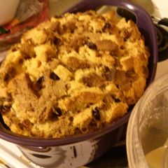 A picture of Bread pudding.