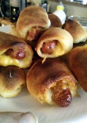 A picture of Lil' Cheesy Dogs.