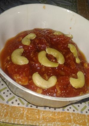 A picture of Hyderabadi tamatar ki chutney.