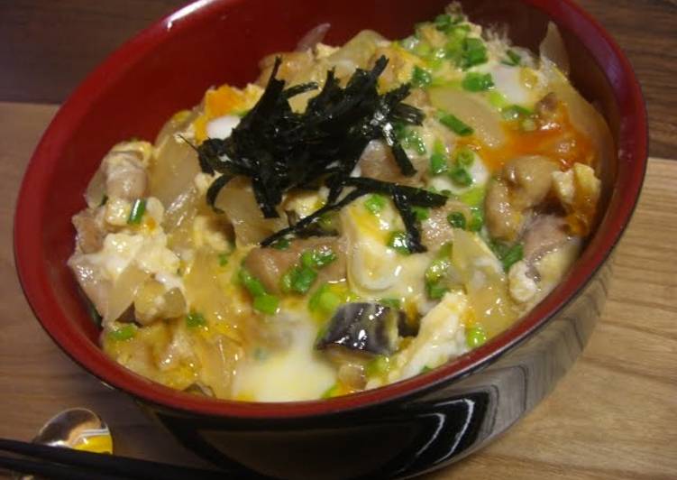 Step-by-Step Guide to Make Speedy Standard But Delicious Chicken and Egg Rice Bowl