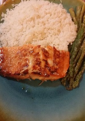 A picture of Honey coconut glazed salmon.