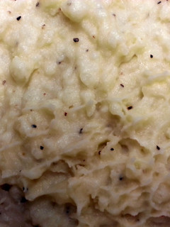 A picture of Garlic Mashed Potatoes.