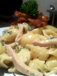 A picture of Creamy Chicken and Spinach Pasta.