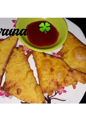 A picture of Bread pakoda.