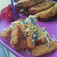 A picture of Pisang Kress Simple 💙💛🍌💙💛.