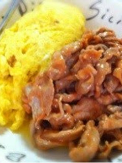 A picture of Simple & Fast Pork Offcuts with Ketchup & Mayonnaise for Bento or Breakfast.
