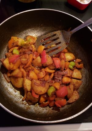 A picture of Tricolored peppers potato.