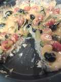 Cheesy pie pan tuna