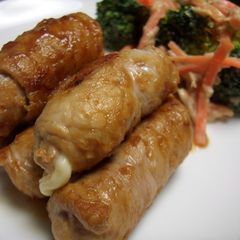 A picture of My Daughter Loves These! Pork and Cheese Rolls.