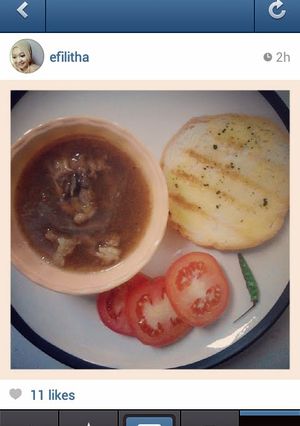 A picture of Indonesian Ribs soup.