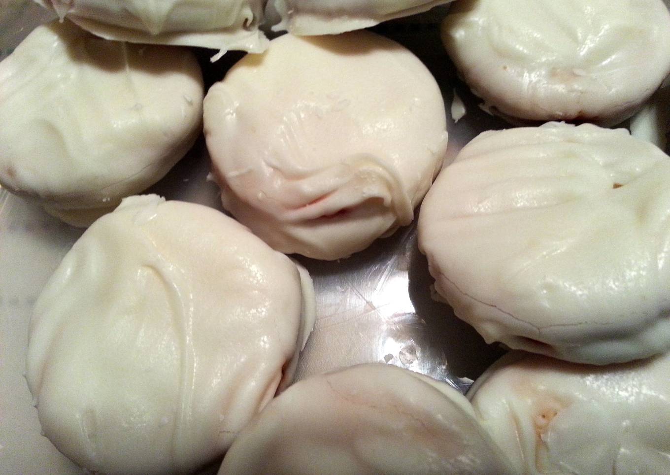 White chocolate covered Ritz peanut butter crackers