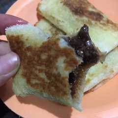 รูปของ Roti bakar simple isi silverqueen