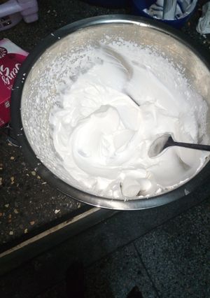 A picture of Whipping cream.