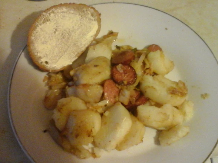 Easy Steps to Prepare Cabbage with fried potatoes and smoked sausage the  Makes Drooling Can spoil the tongue