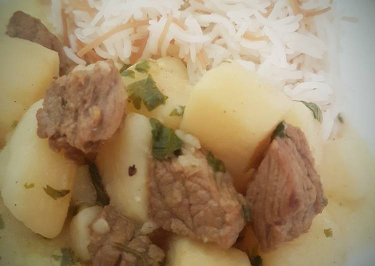 طبيخ بطاطا بالثوم والكزبرة