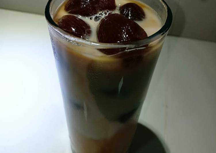 Milk with ice coffee ball