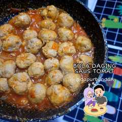 A picture of Bola Daging Saus Tomat.