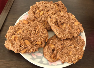 Una foto de Galletas de avena y manzana sin harina - sin azúcar - sin aceite