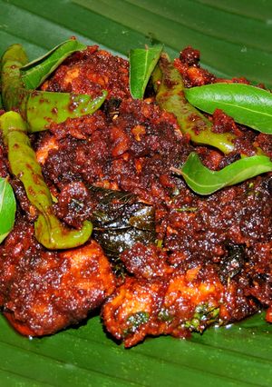 A picture of Kerala Style Chicken Roast.