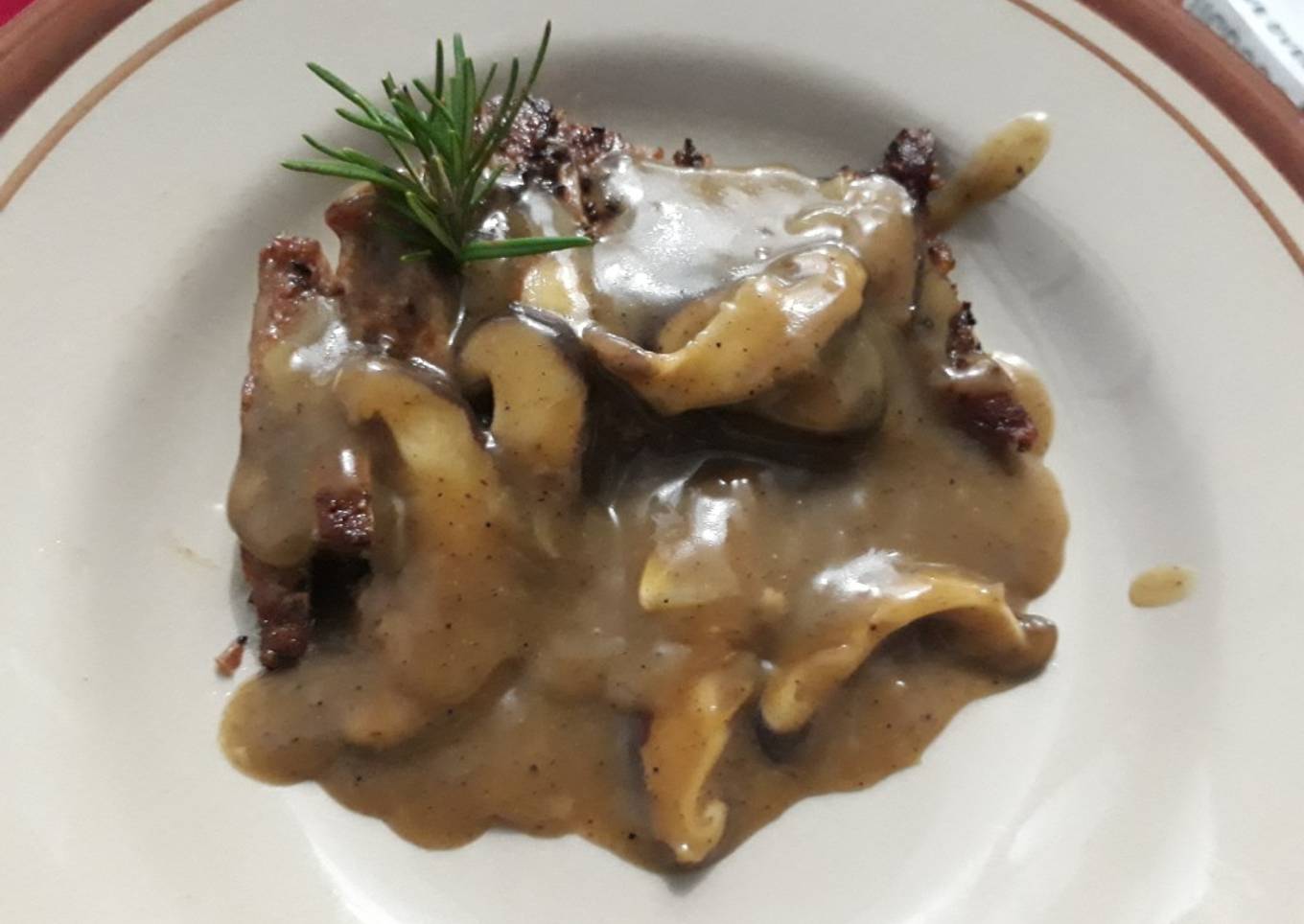 Beef steak with mushroom sause