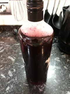Una foto de Zumo de remolacha con infusión de tomillo y jengibre