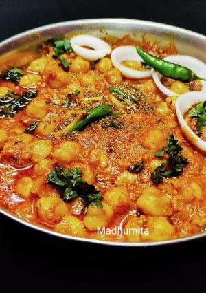 A picture of Chole Masala.
