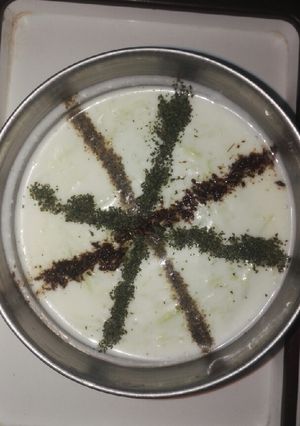 A picture of Cucumber raita.
