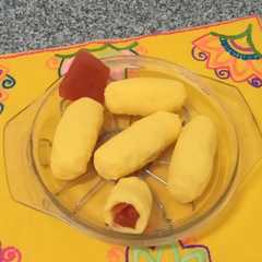 Una foto de Croquetas de polenta rellenas con dulce de membrillo