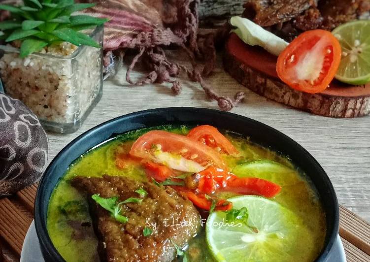 Soto Empal Gepuk Goreng
